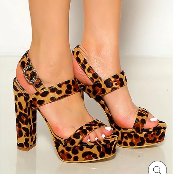 Leopard Print Chunky Heel - Picture 2 of 4